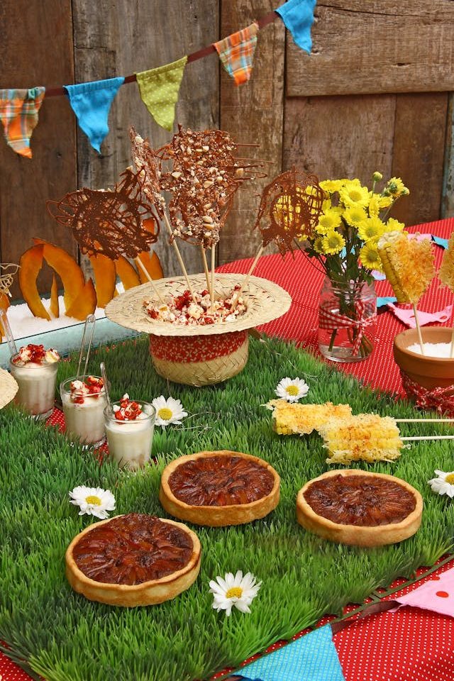 Festa Junina, Como decorar a mesa principal